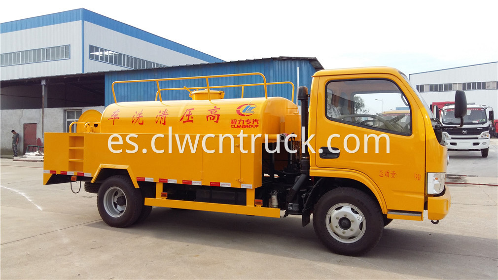 high pressure water truck 3